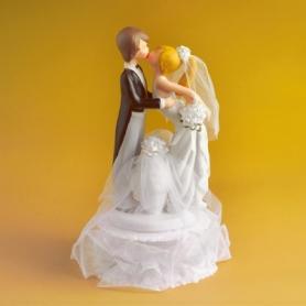 Фигурка свадебная 2557 Целующиеся молодожены